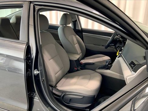 Used 2020 Hyundai Elantra SE FWD image 6