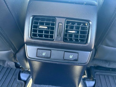 Used 2017 Subaru Outback 2.5i Limited AWD/4WD image 13
