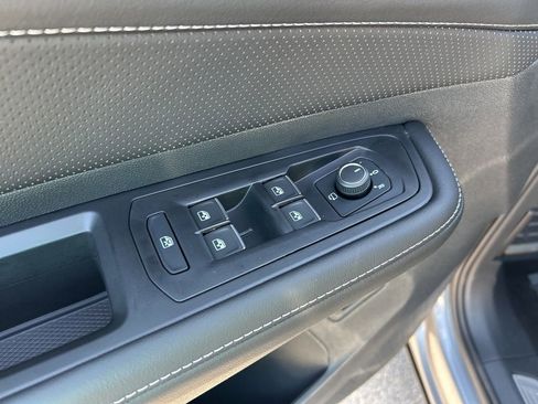 New 2026 Volkswagen Atlas Cross Sport SEL Premium R-Line AWD/4WD image 19