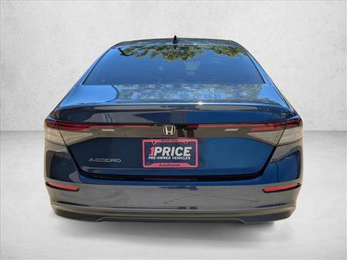 Used 2025 Honda Accord SE image 7