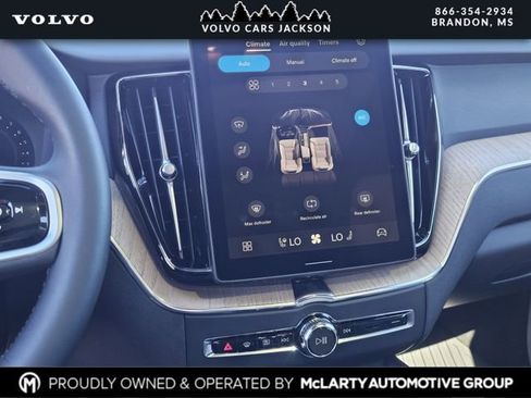 New 2026 Volvo XC60 B5 Plus w/ Protection Package Premier AWD/4WD image 10
