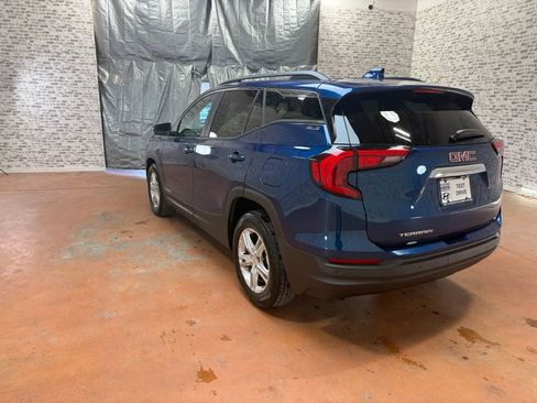 Used 2021 GMC Terrain SLE w/ Driver Convenience Package image 5