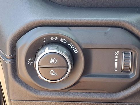 New 2025 Jeep Gladiator Sport image 20