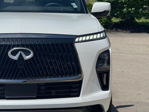 New 2026 INFINITI QX80 Autograph w/ Premium Cargo Package AWD/4WD image 7