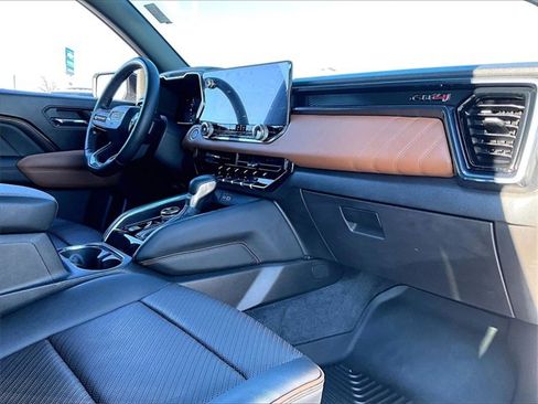 Used 2023 GMC Canyon AT4 w/ AT4 Premium Package image 13