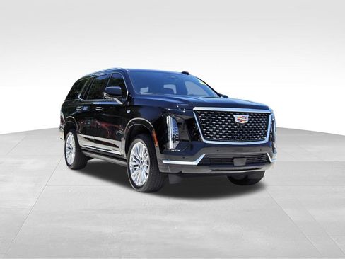 Used 2026 Cadillac Escalade Luxury AWD/4WD image 1