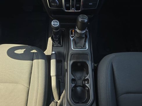 Used 2020 Jeep Wrangler Unlimited Sport S AWD/4WD image 14