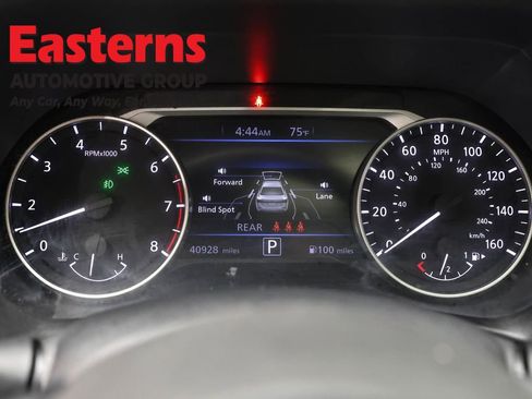 Used 2023 Nissan Sentra SR w/ SR Premium Package image 18