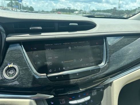 Used 2021 Cadillac XT6 Premium Luxury AWD/4WD image 18