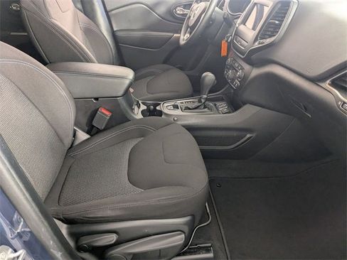 Used 2020 Jeep Cherokee Latitude image 28