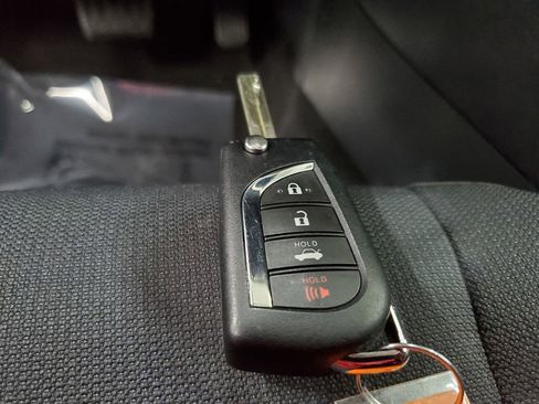 Used 2024 Toyota Corolla LE image 31