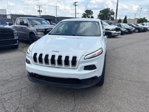 Used 2015 Jeep Cherokee Sport AWD/4WD image 3
