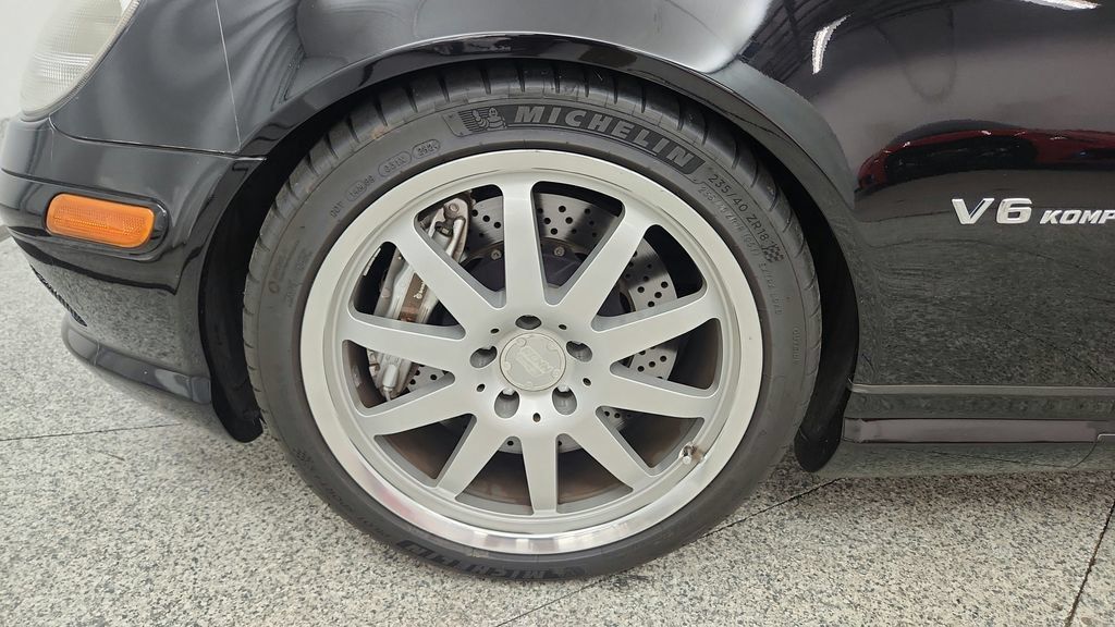 Used 2002 Mercedes-Benz SLK 32 AMG image 15