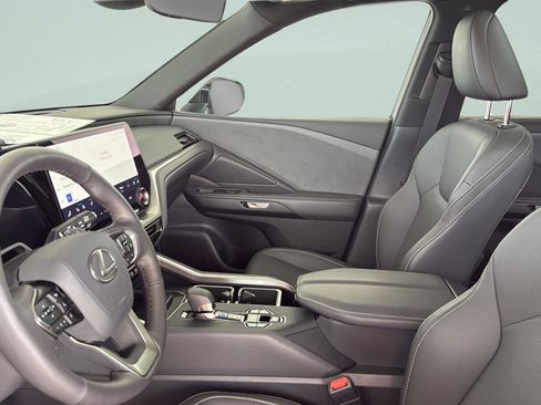 Used 2026 Lexus TX 350 AWD w/ Technology Package image 19