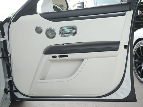 Used 2021 Rolls-Royce Ghost AWD/4WD image 23