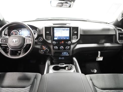 New 2026 RAM 1500 Express AWD/4WD image 12