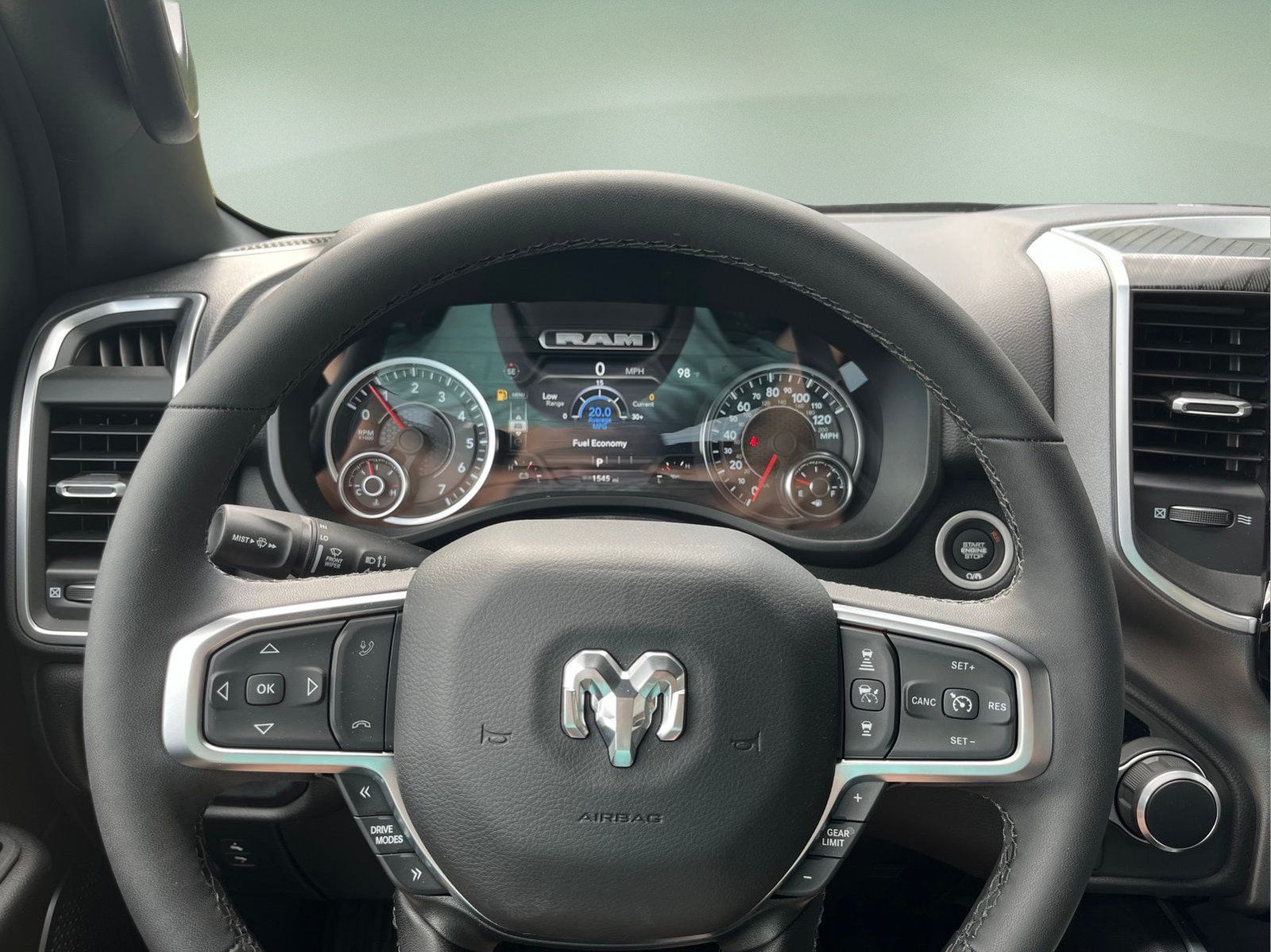 Used 2025 RAM 1500 Big Horn AWD/4WD image 16