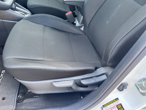 Used 2025 Nissan Kicks Play S FWD image 20