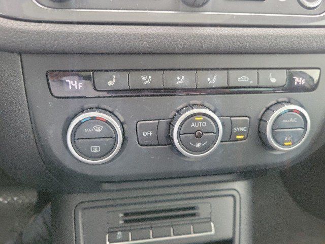 Used 2014 Volkswagen Tiguan SEL AWD/4WD image 9