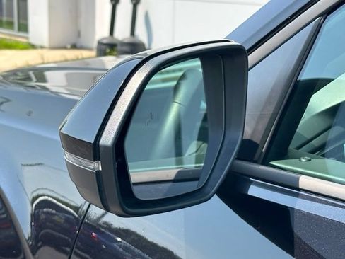 Certified 2026 Volkswagen Atlas Peak Edition AWD/4WD image 11