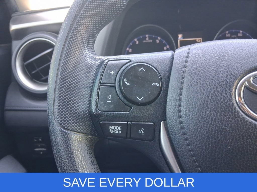 Used 2018 Toyota RAV4 LE FWD image 12