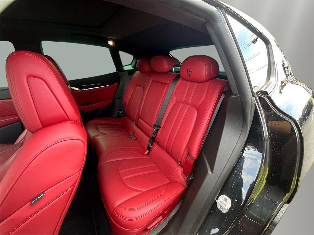 Used 2022 Maserati Levante Modena S AWD/4WD image 22