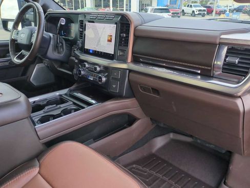 Used 2024 Ford F250 King Ranch w/ FX4 Off-Road Package AWD/4WD image 30