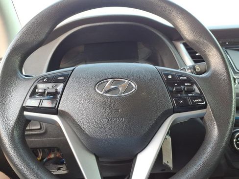 Used 2018 Hyundai Tucson SE w/ Cargo Package FWD image 27