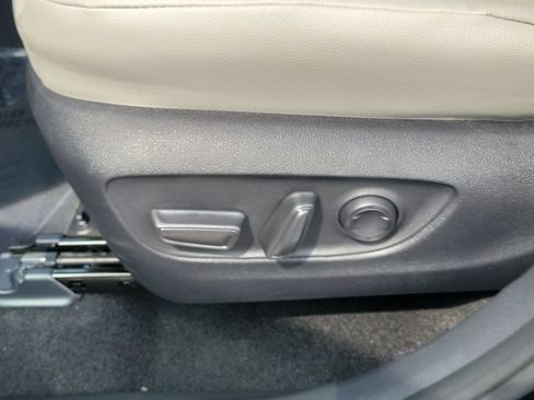 Used 2026 Toyota Grand Highlander FWD image 22