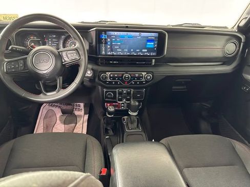Used 2024 Jeep Wrangler Unlimited Rubicon w/ Technology Group AWD/4WD image 14