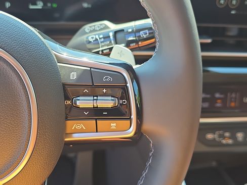 New 2026 Kia Carnival SX Prestige FWD image 33