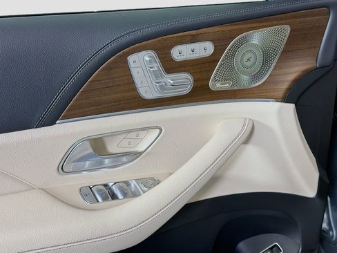 New 2026 Mercedes-Benz GLS 450 4MATIC image 21