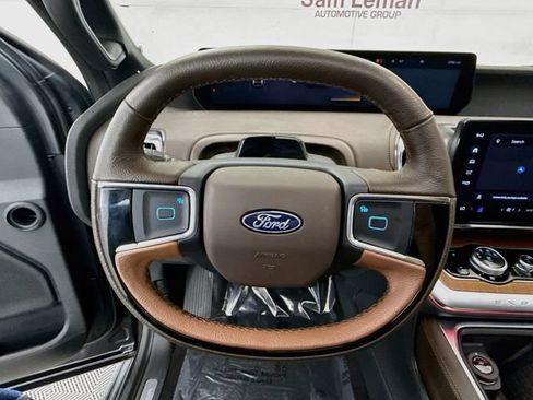 Used 2025 Ford Expedition King Ranch AWD/4WD image 11