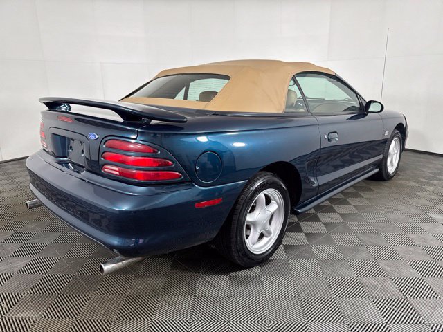 Used 1994 Ford Mustang GT RWD image 3