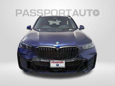 Used 2025 BMW X5 xDrive40i w/ M Sport Package AWD/4WD image 10