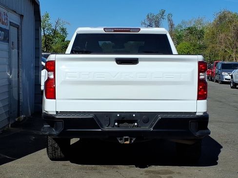 Used 2022 Chevrolet Silverado 1500 W/T w/ WT Value Package image 3