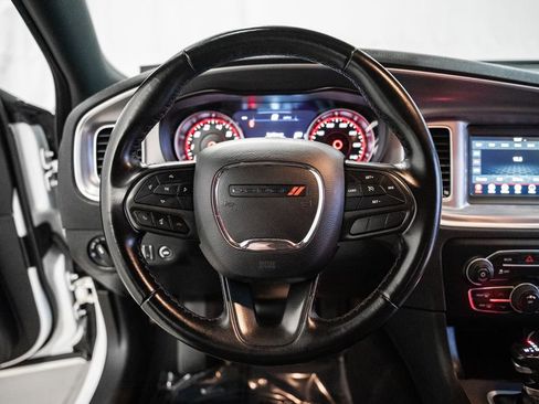 Used 2022 Dodge Charger SXT image 22