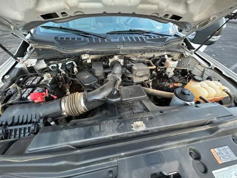 Used 2022 Ford F250 XL w/ Power Equipment Group image 39