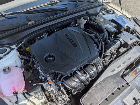 Used 2025 Kia K5 GT-Line w/ GT-Line Premium Package image 12