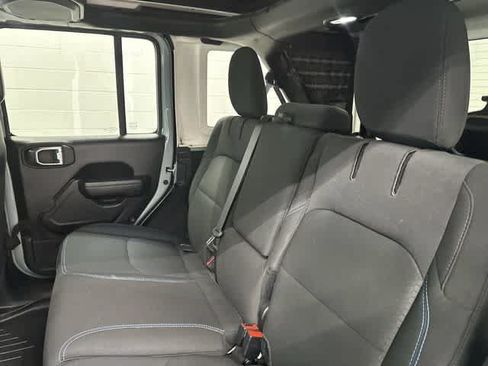 Used 2023 Jeep Wrangler Unlimited Rubicon 4xe w/ Cold Weather Group AWD/4WD image 14