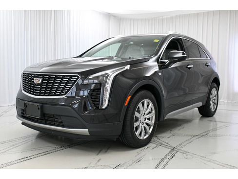 Certified 2023 Cadillac XT4 Premium Luxury image 4