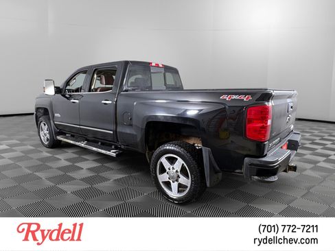 Used 2016 Chevrolet Silverado 2500 High Country w/ Duramax Plus Package image 3