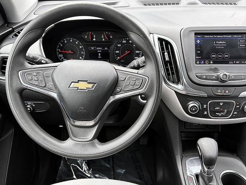 Used 2024 Chevrolet Equinox LS FWD image 14