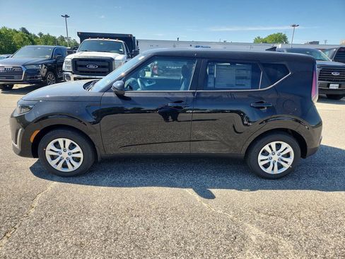New 2025 Kia Soul LX image 4