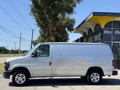 Used 2012 Ford E-150 and Econoline 150 w/ Commercial Cargo Van Pkg image 2