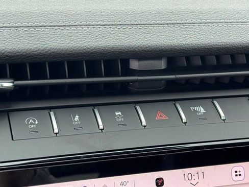 New 2026 Jeep Grand Cherokee Limited w/ Luxury Tech Group II AWD/4WD image 19