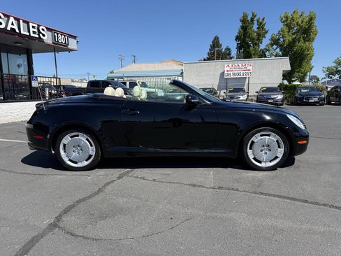 Used 2004 Lexus SC 430 Convertible RWD image 10