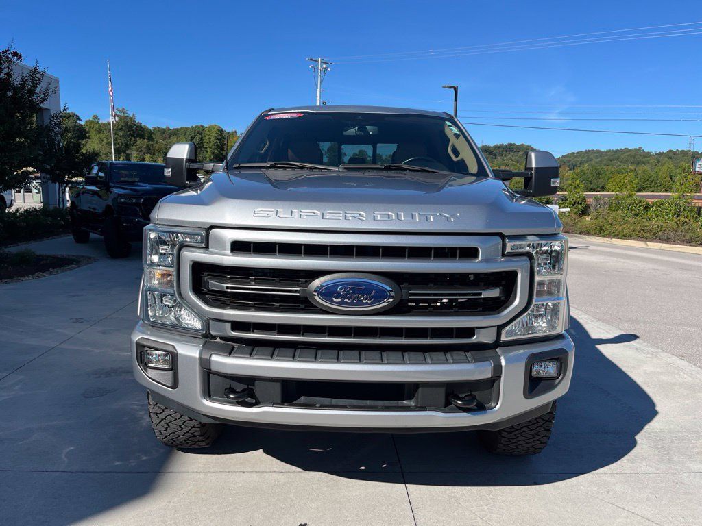 Used 2022 Ford F350 Lariat w/ Tremor Off-Road Package AWD/4WD image 31