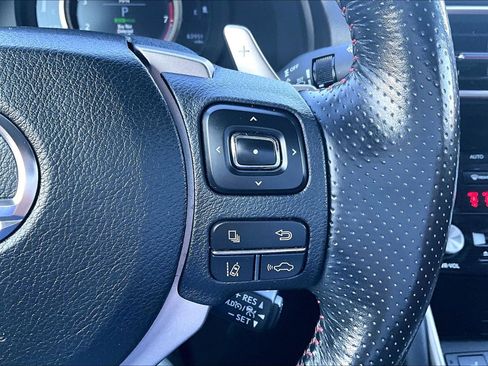 Used 2017 Lexus IS 300 F Sport image 18