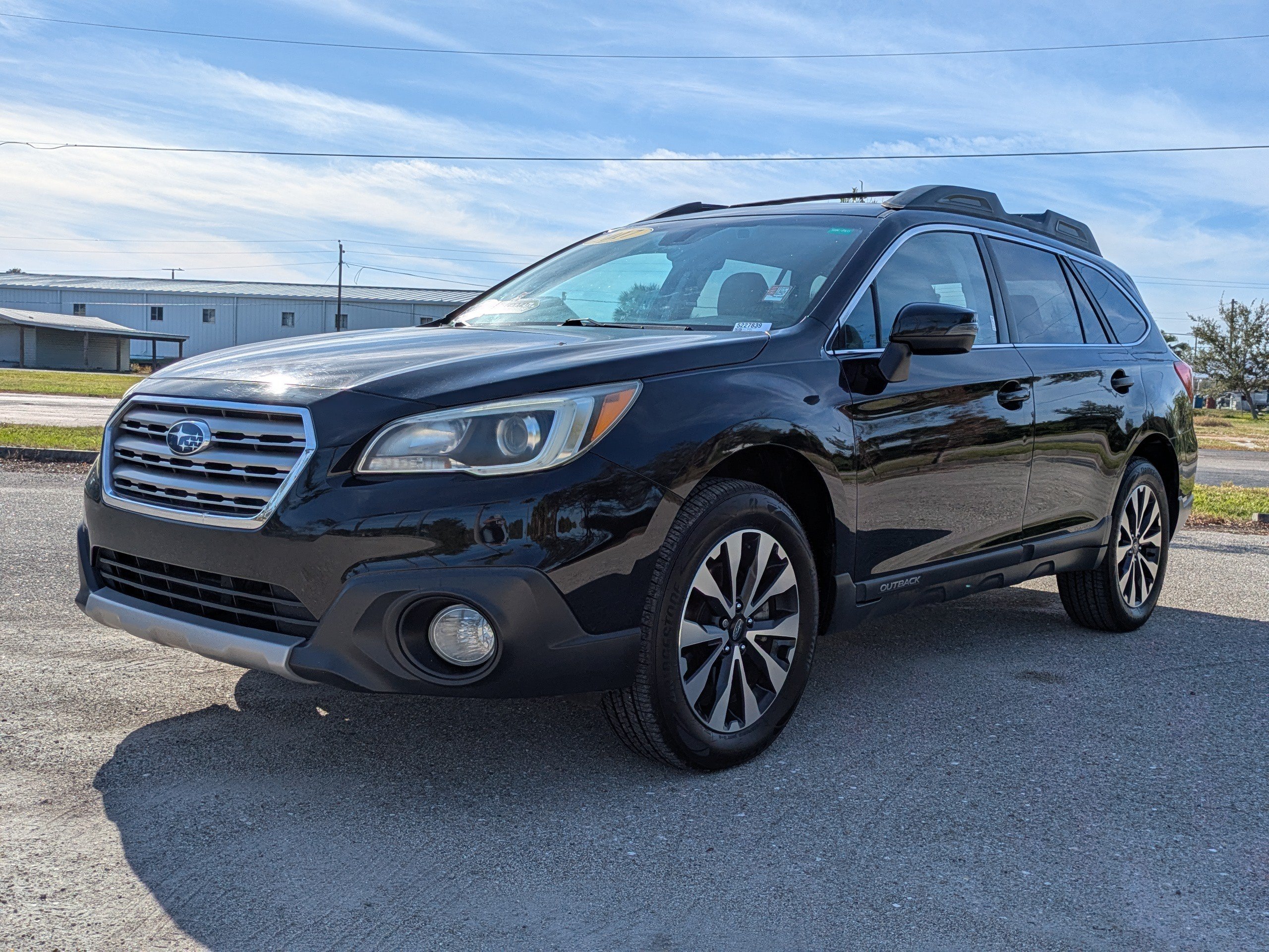 Used 2017 Subaru Outback 2.5i Limited AWD/4WD image 9